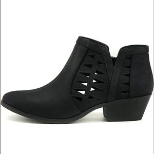 Ankle boots